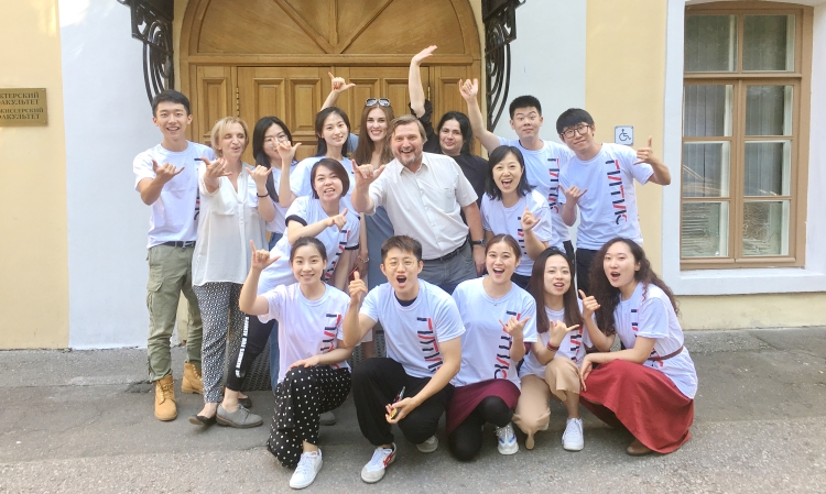 3工作期间照片2 - 2018年 俄罗斯戏剧艺术学院和上海戏剧学院1 .JPG